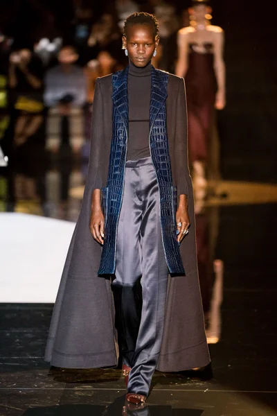 Look 5